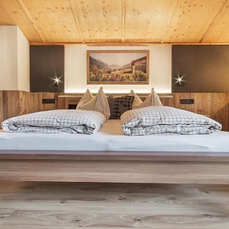 Stubaier Bauern Appartement Telfes im Stubai Eksteriør billede