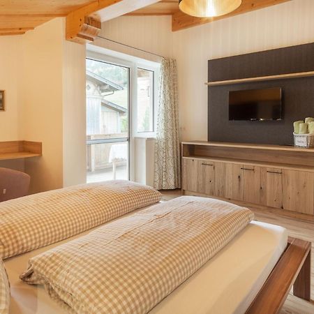 Stubaier Bauern Appartement Telfes im Stubai Eksteriør billede