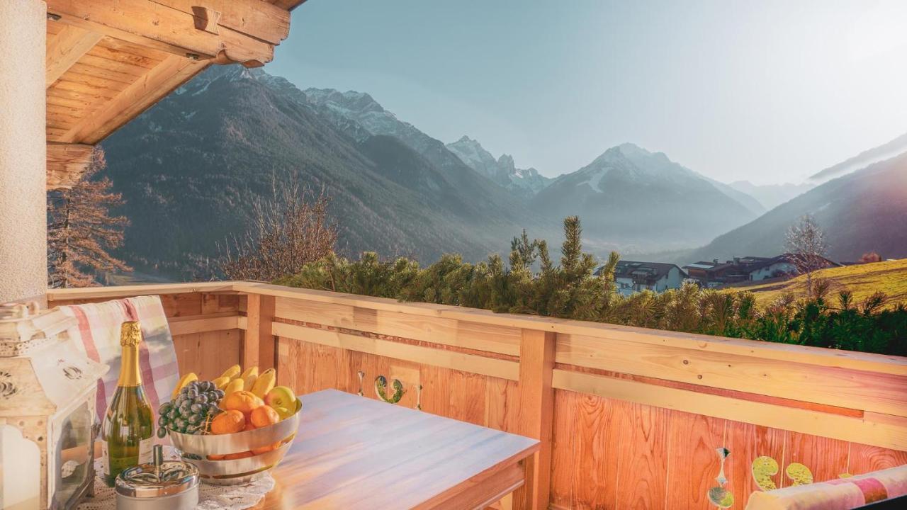 Stubaier Bauern Appartement Telfes im Stubai Eksteriør billede