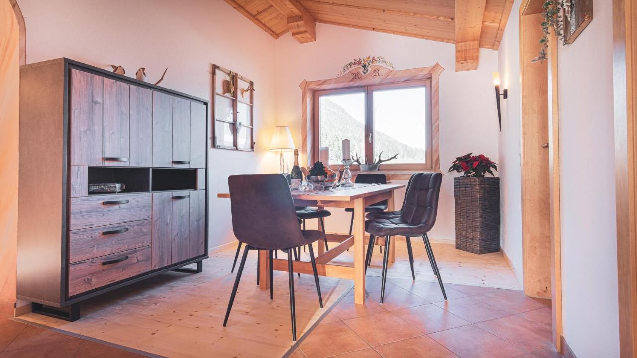 Stubaier Bauern Appartement Telfes im Stubai Eksteriør billede