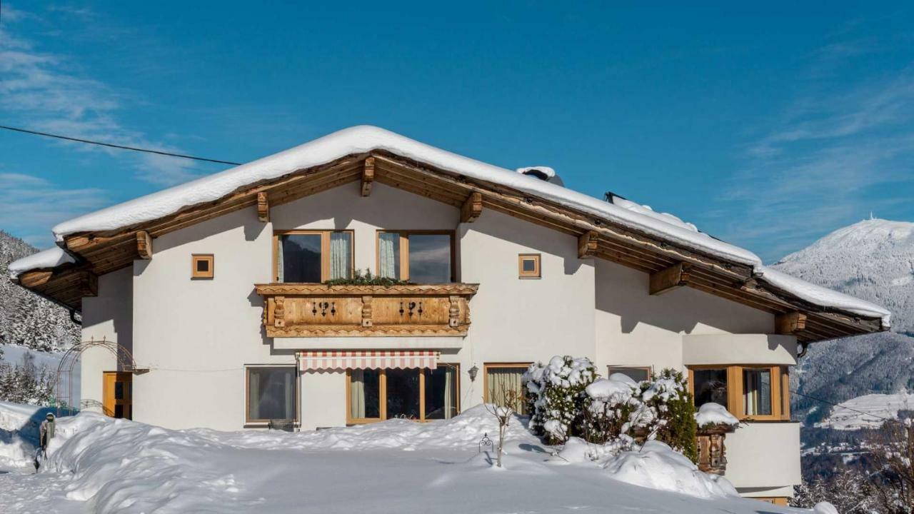Stubaier Bauern Appartement Telfes im Stubai Eksteriør billede