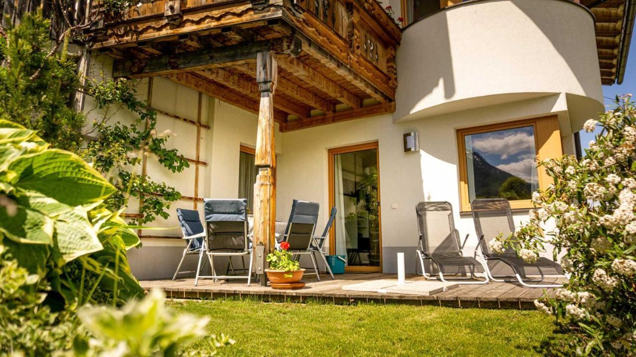 Stubaier Bauern Appartement Telfes im Stubai Eksteriør billede
