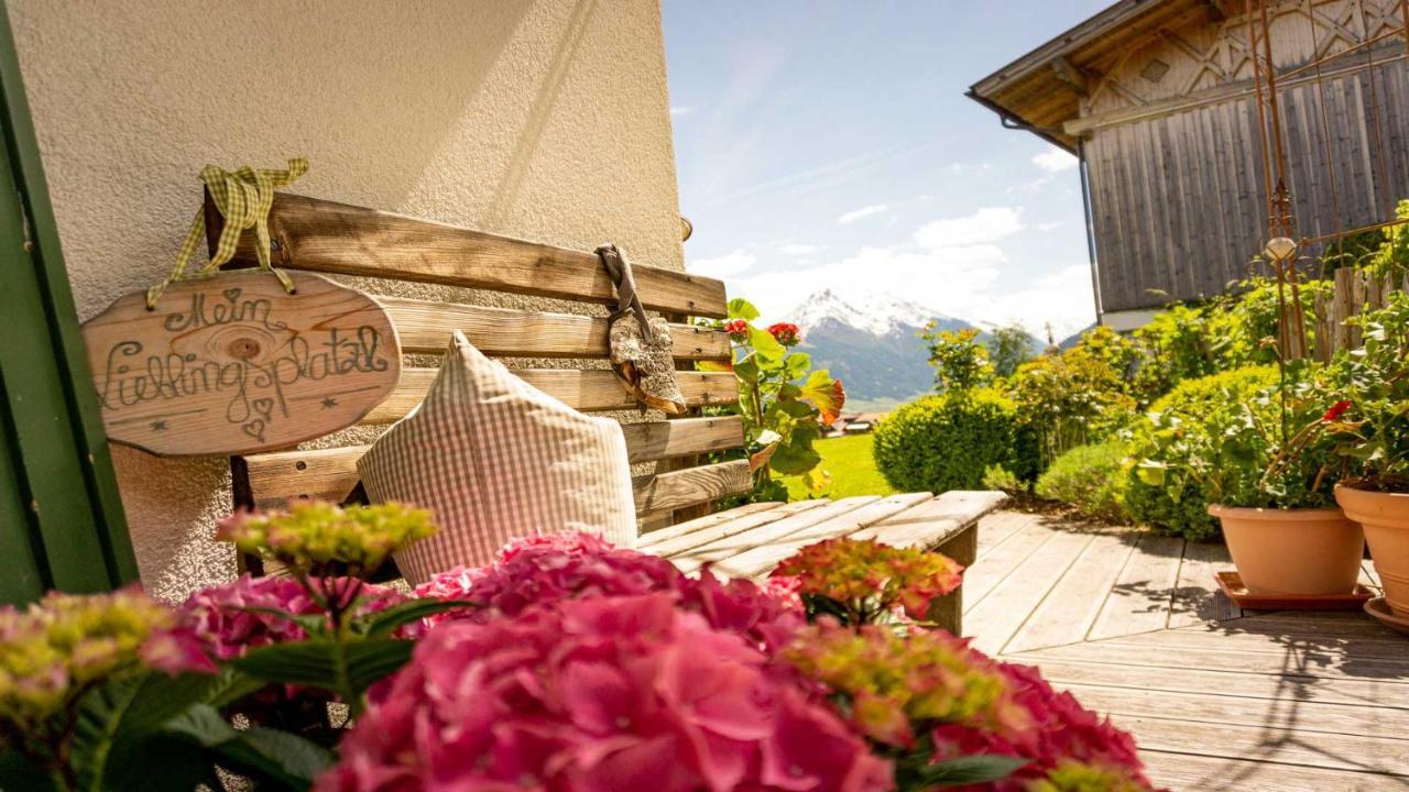 Stubaier Bauern Appartement Telfes im Stubai Eksteriør billede